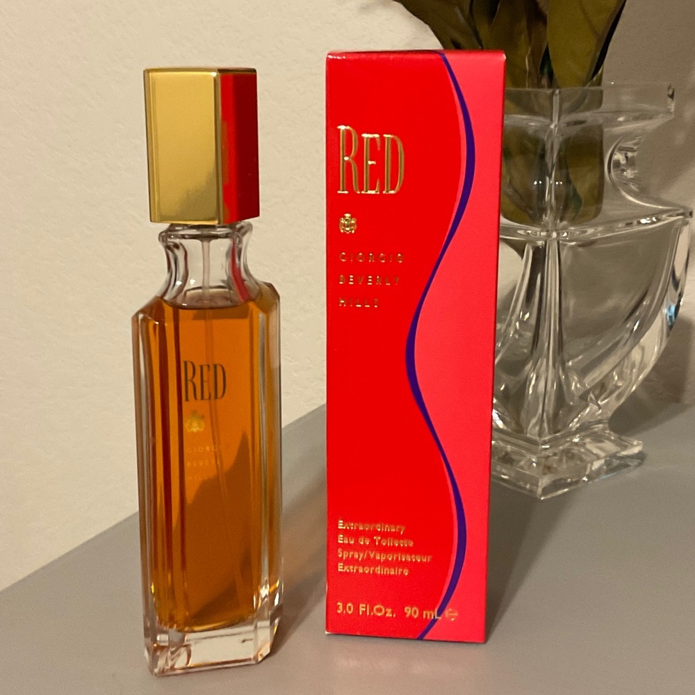 Giorgio Beverly Hills Red Eau de Toilette for Women - Gold and Red Packaging